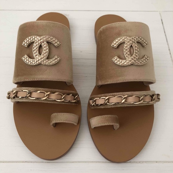 CHANEL Shoes - ❌SOLD❌ Chanel Beige Velvet Flat sandals